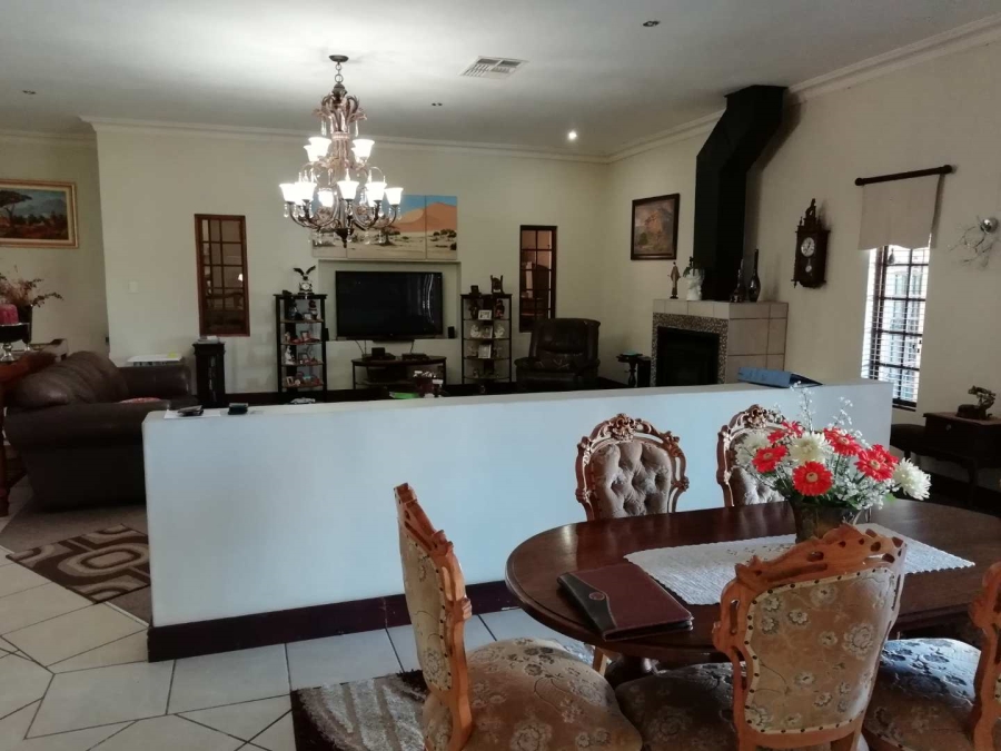 5 Bedroom Property for Sale in Keidebees Northern Cape